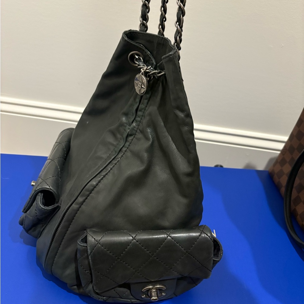 Chanel Black Shoulder Bag with Sleek Finish